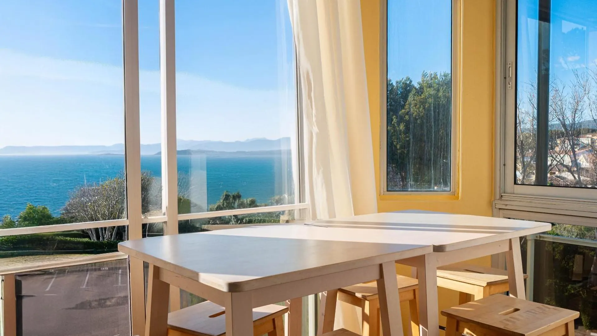 סיס-פור-לה-פלאז' T3 Avec Vue Mer Imprenable Dans Une Residence Avec Piscine